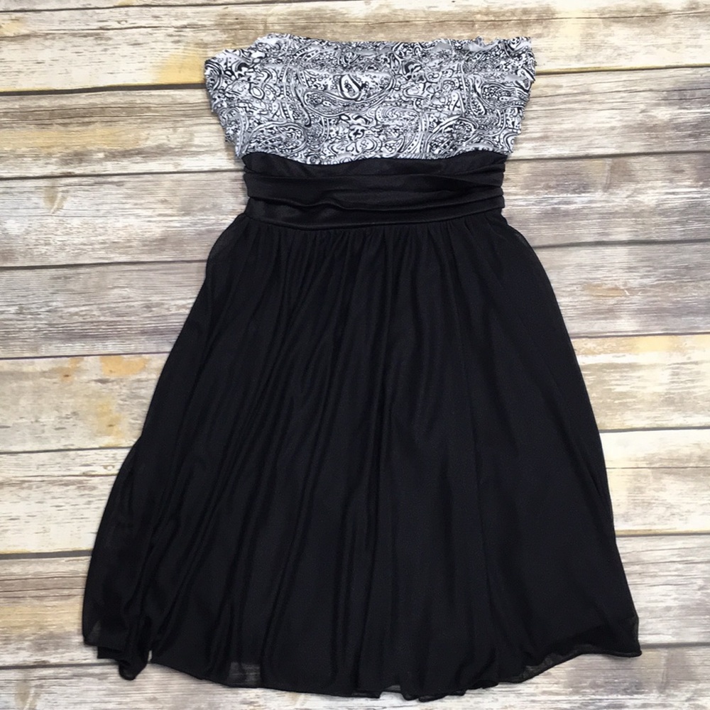 NWT Studio Y Dress